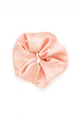 scrunchie-z-perlami-różowy-dainty-wolf.png